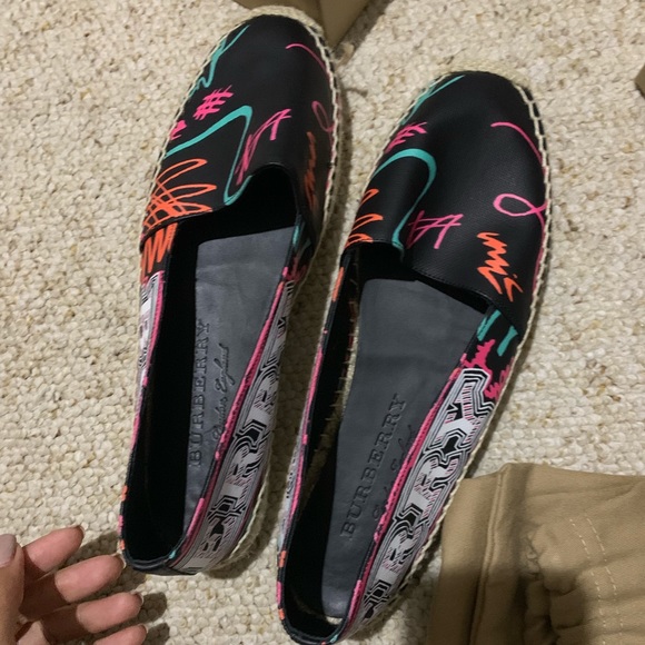 espadrille cool color goes with everything - Picture 2 of 7